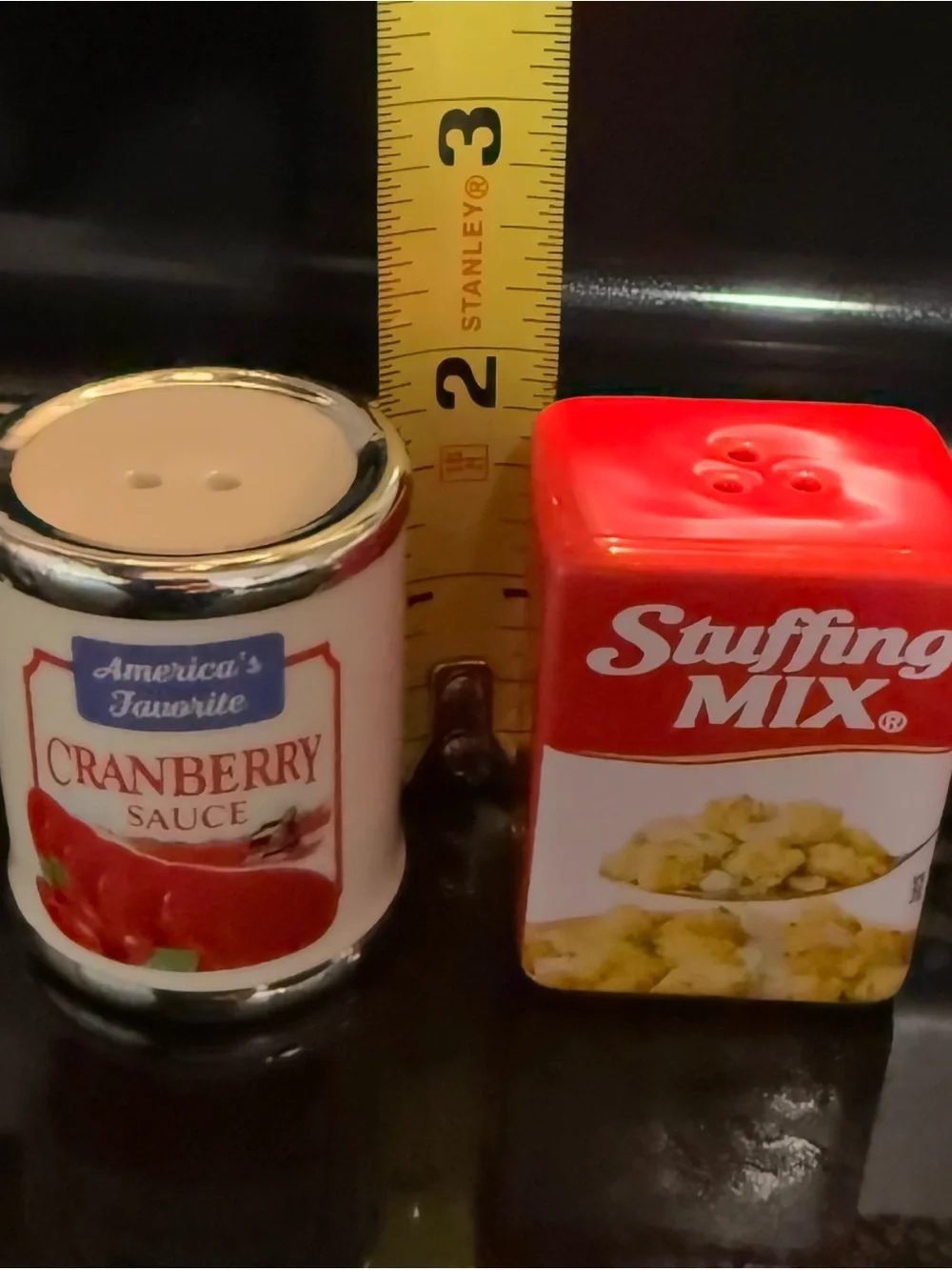 Thanksgiving Cranberry Sauce & Stuffing Mix Novelty Salt & Pepper Shakers - NEW
